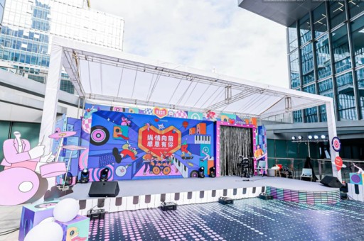 厦门年会策划团队的费用因多种因素而异，包括活动的规模、复杂度、地点、预期效果等。一般来说，年会策划团队的费用可能包括以下几个方面